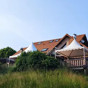 https://auberge-du-col-du-festre.fr-provencehotel.com
